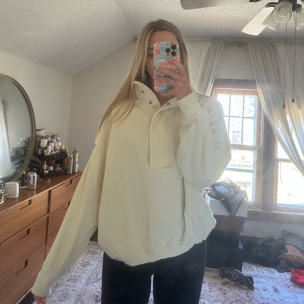 Aerie Yellow Quarter Snap
